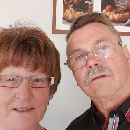 Appartamento Der Kleine Bauernhof Keine Arbeiter Zadnych Pracownikow Lubiatow  Esterno foto
