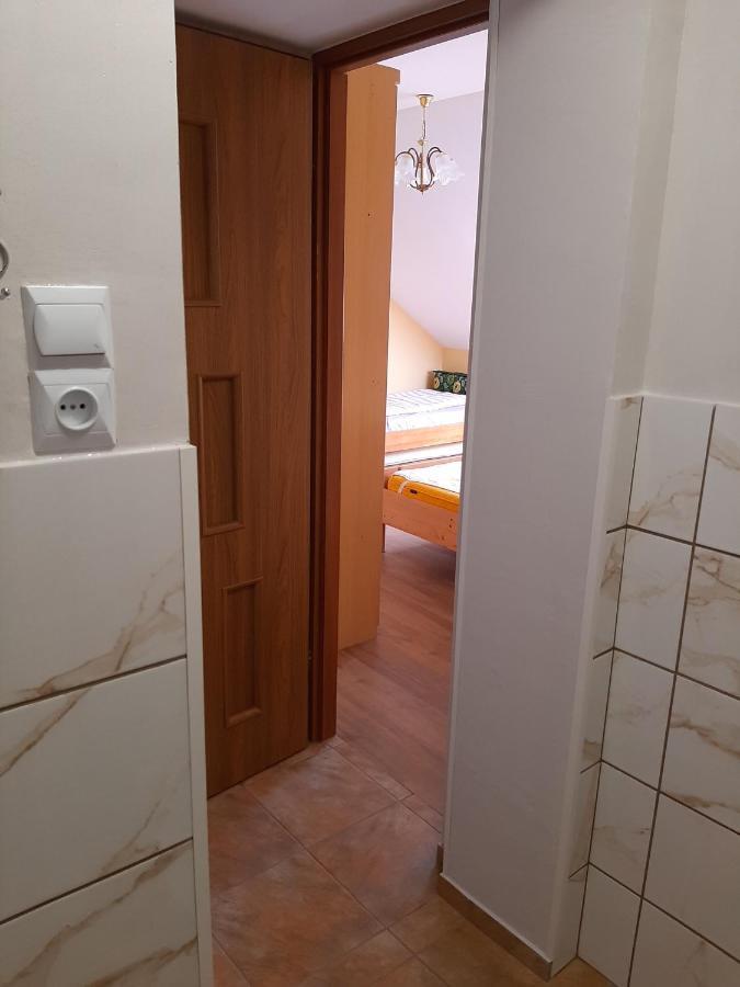 Appartamento Der Kleine Bauernhof Keine Arbeiter Zadnych Pracownikow Lubiatow  Esterno foto
